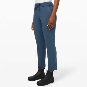 Lululemon On the Fly Pants 7/8